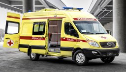 В России начали делать машины скорой помощи на базе китайских фургонов