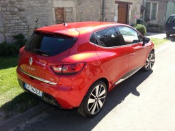 RENAULT / CLIO 4 / NNP / ROUGE FLAMME 1