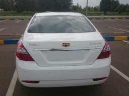 GEELY / EMGRAND EC7 / 080 - ATHENS WHITE 0